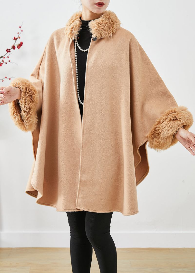 Licht Camelkleurige Wollen Trenchcoat Oversized Bontkraag Vleermuismouw - Dames wollen jassen